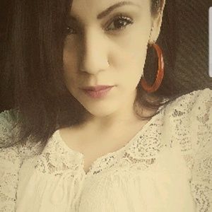 Meet your Posher, Isa